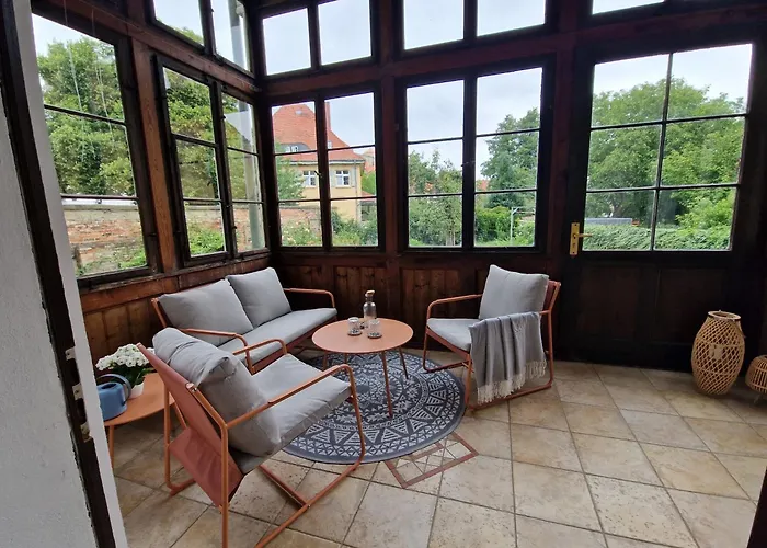 Apartmán Harziano In Der Kaiser-otto-strasse - Stilvolle Gruenderzeitwohnungen Mit Kacheloefen, Wintergarten & Viel Platz Zum Entspannen