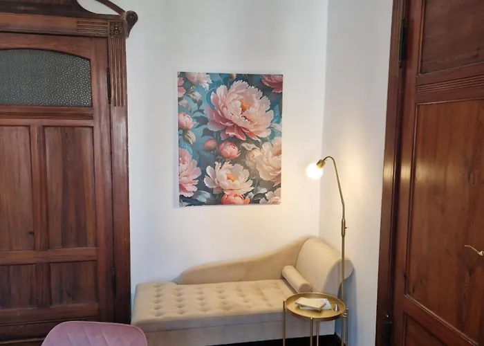 Harziano In Der Kaiser-otto-strasse - Stilvolle Gruenderzeitwohnungen Mit Kacheloefen, Wintergarten & Viel Platz Zum Entspannen Apartmán